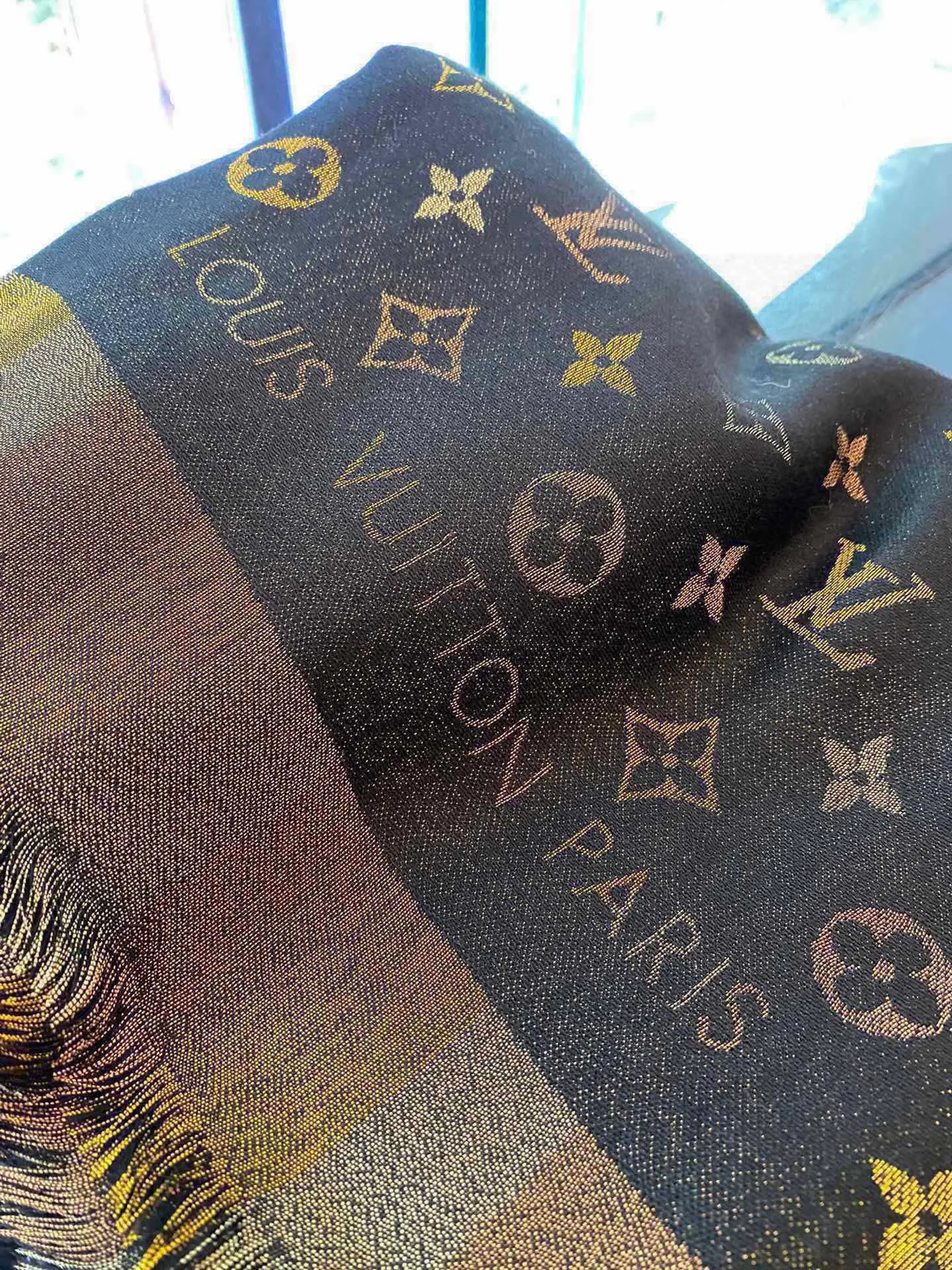 Шарфы Louis Vuitton 538404