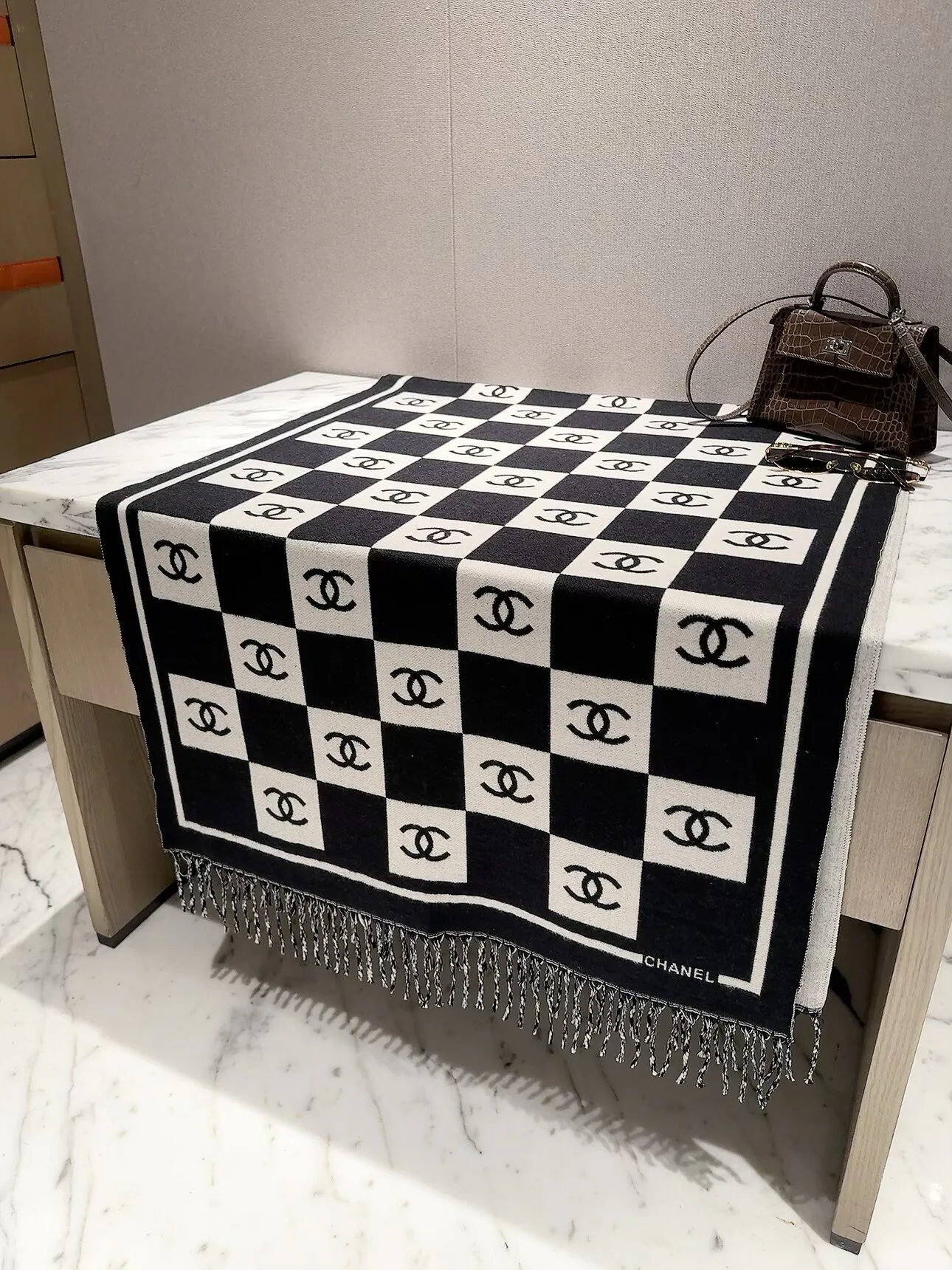 Шарфы Chanel 18003033