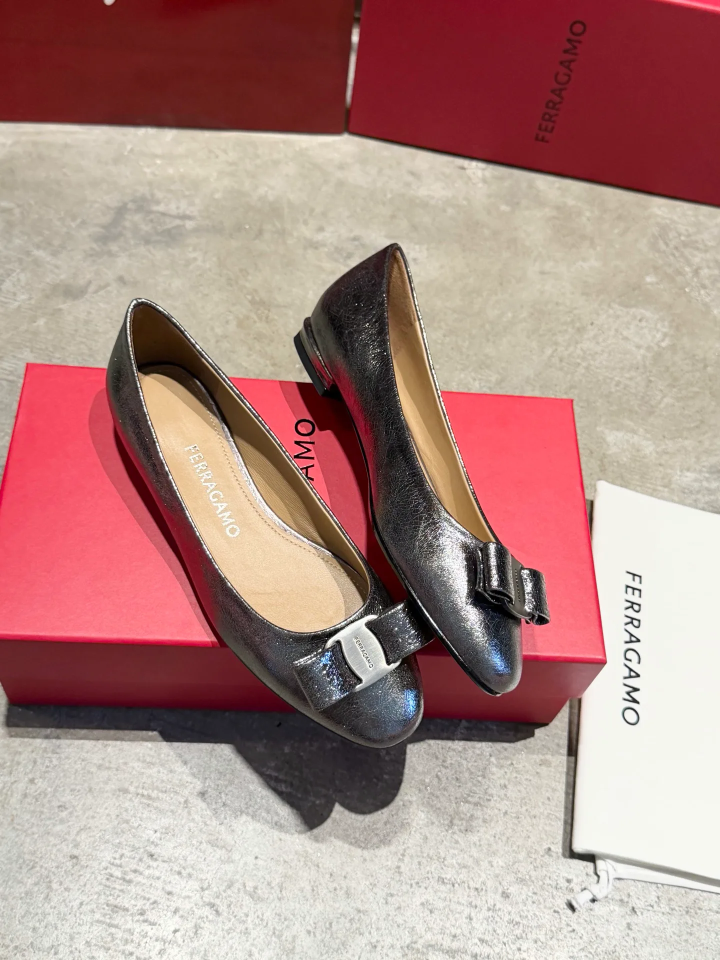 Балетки Женские Salvatore Ferragamo 18731765
