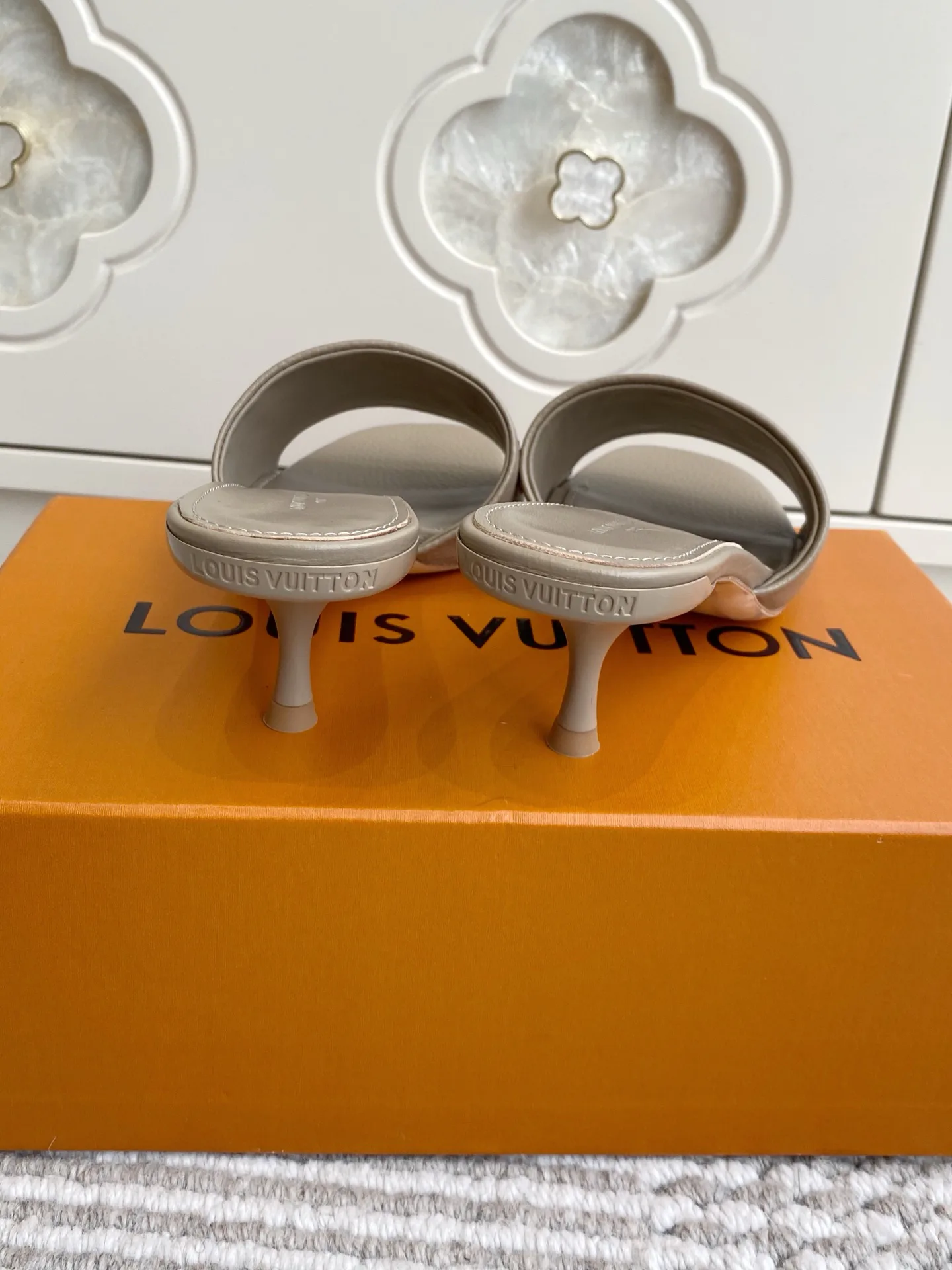 Сандалии Женские Louis Vuitton 13185491