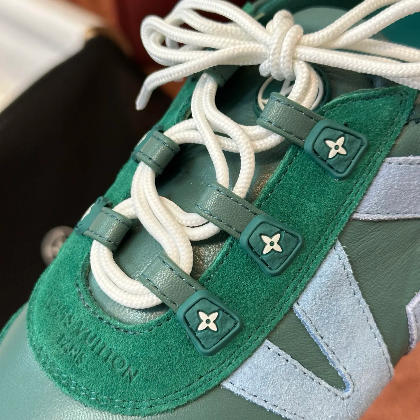 Кроссовки Женские Louis Vuitton 158087