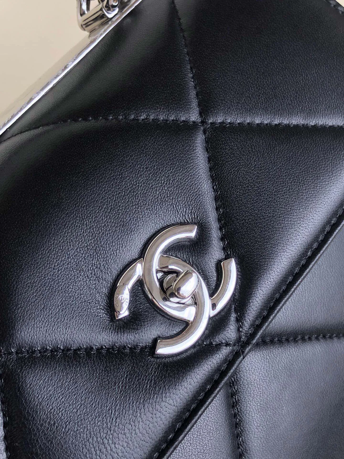 Сумки На Ремне Женские Chanel 22856