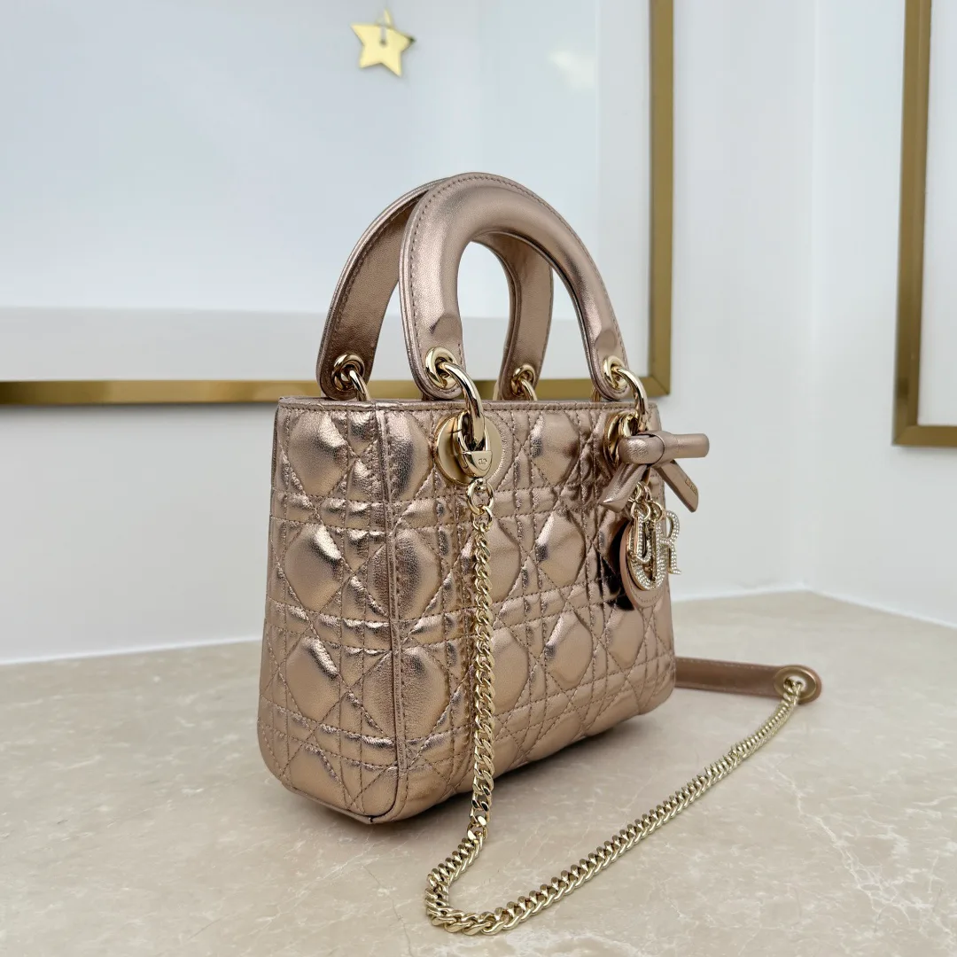 Классические Сумки Женские Christian Dior 18116226