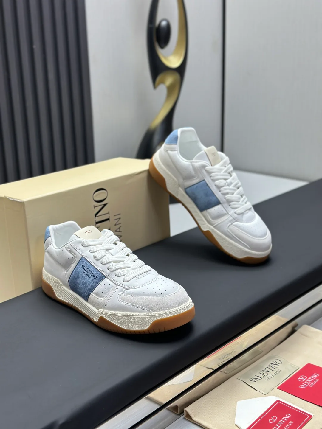 Кроссовки Женские Valentino 11707486