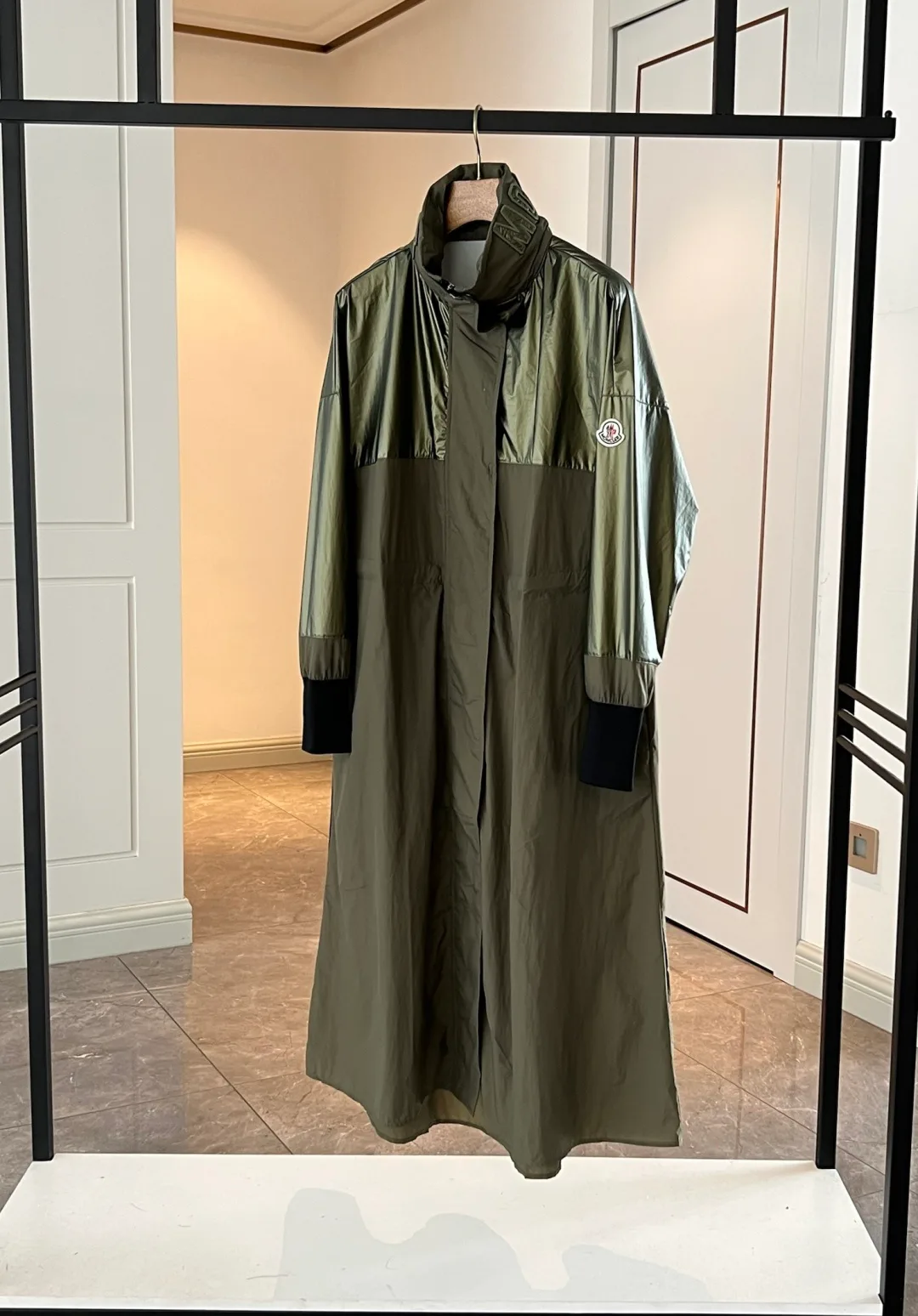 Куртки И Пуховики Женские Moncler 11489414