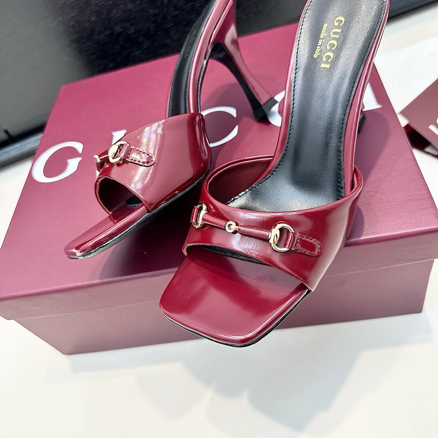 Босоножки Женские Gucci 17614700