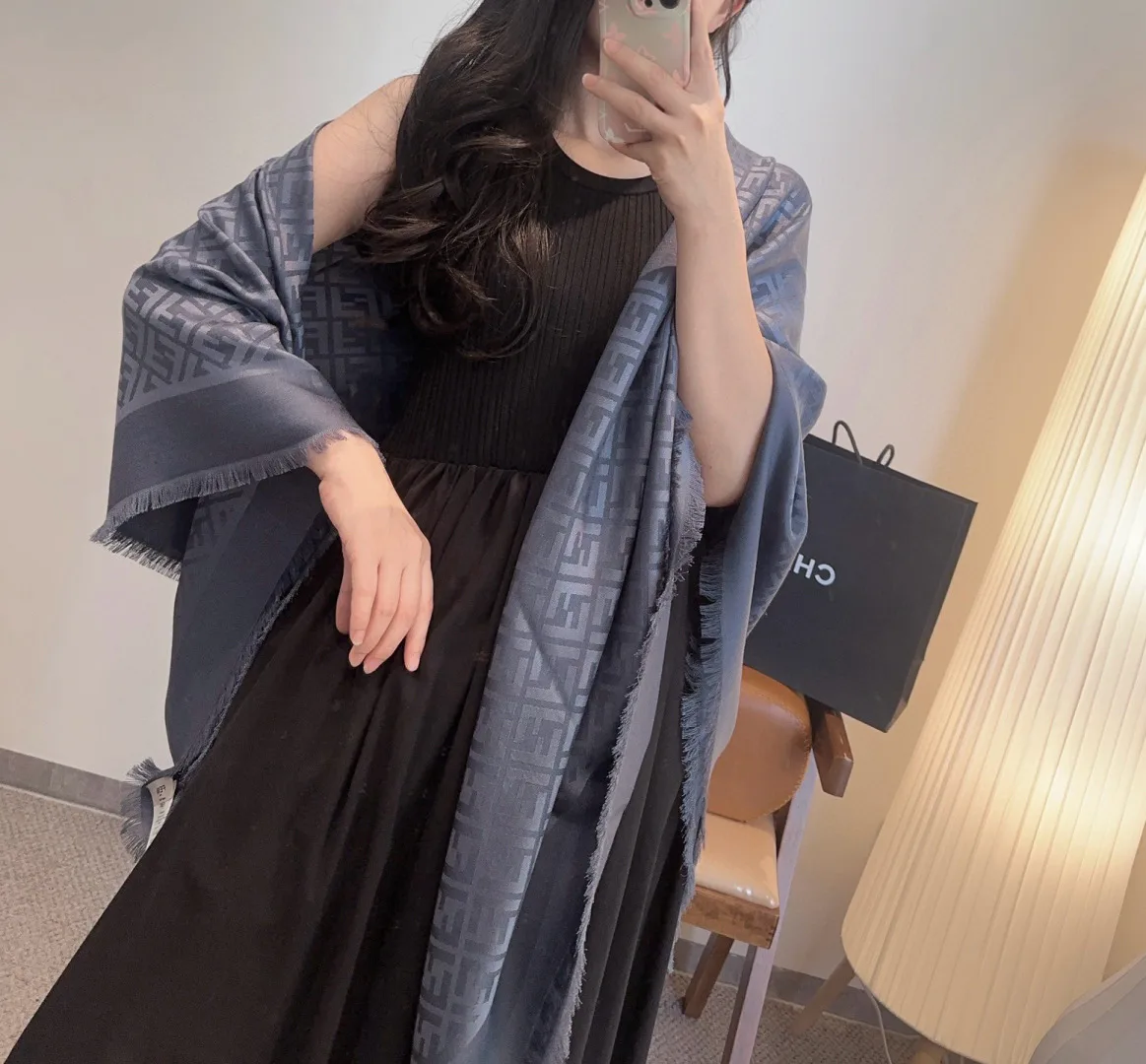 Шарфы Fendi 463880