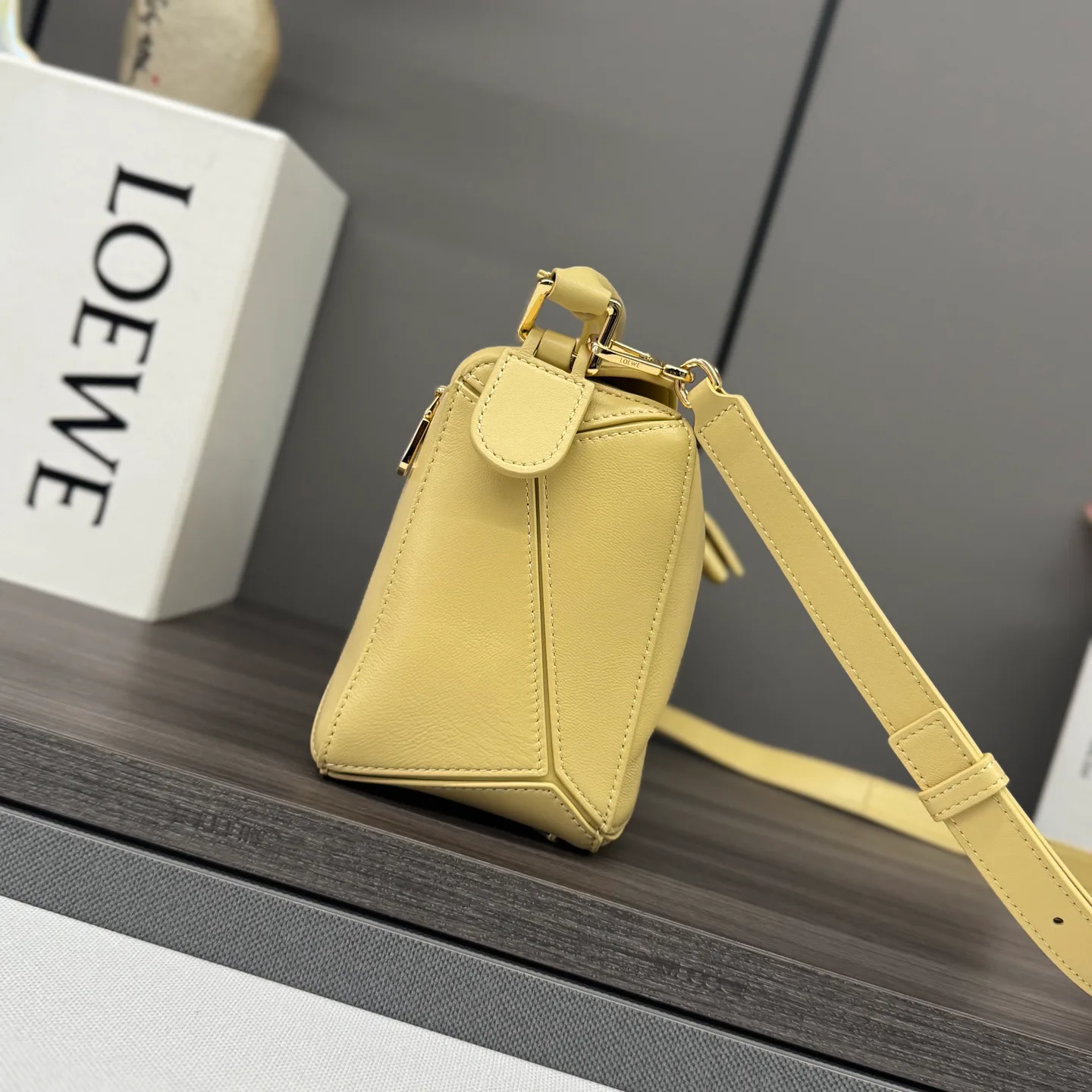 Классические Сумки Женские Loewe 17270386