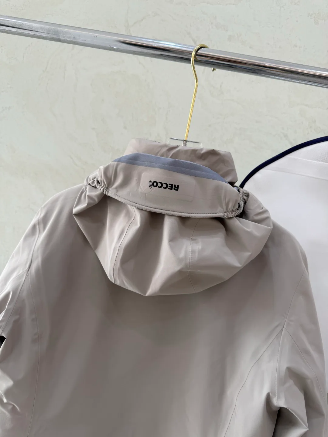 Куртки И Пуховики Женские Moncler 18043546