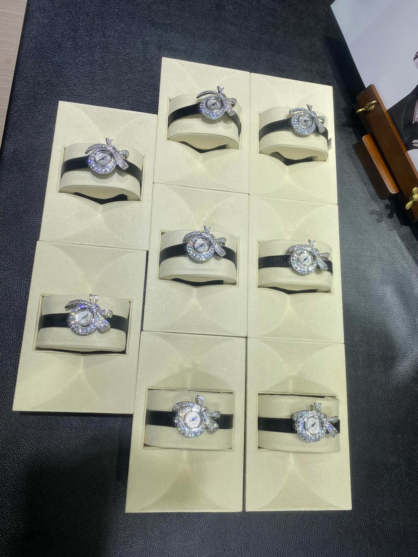 Часы Женские Graff 693235