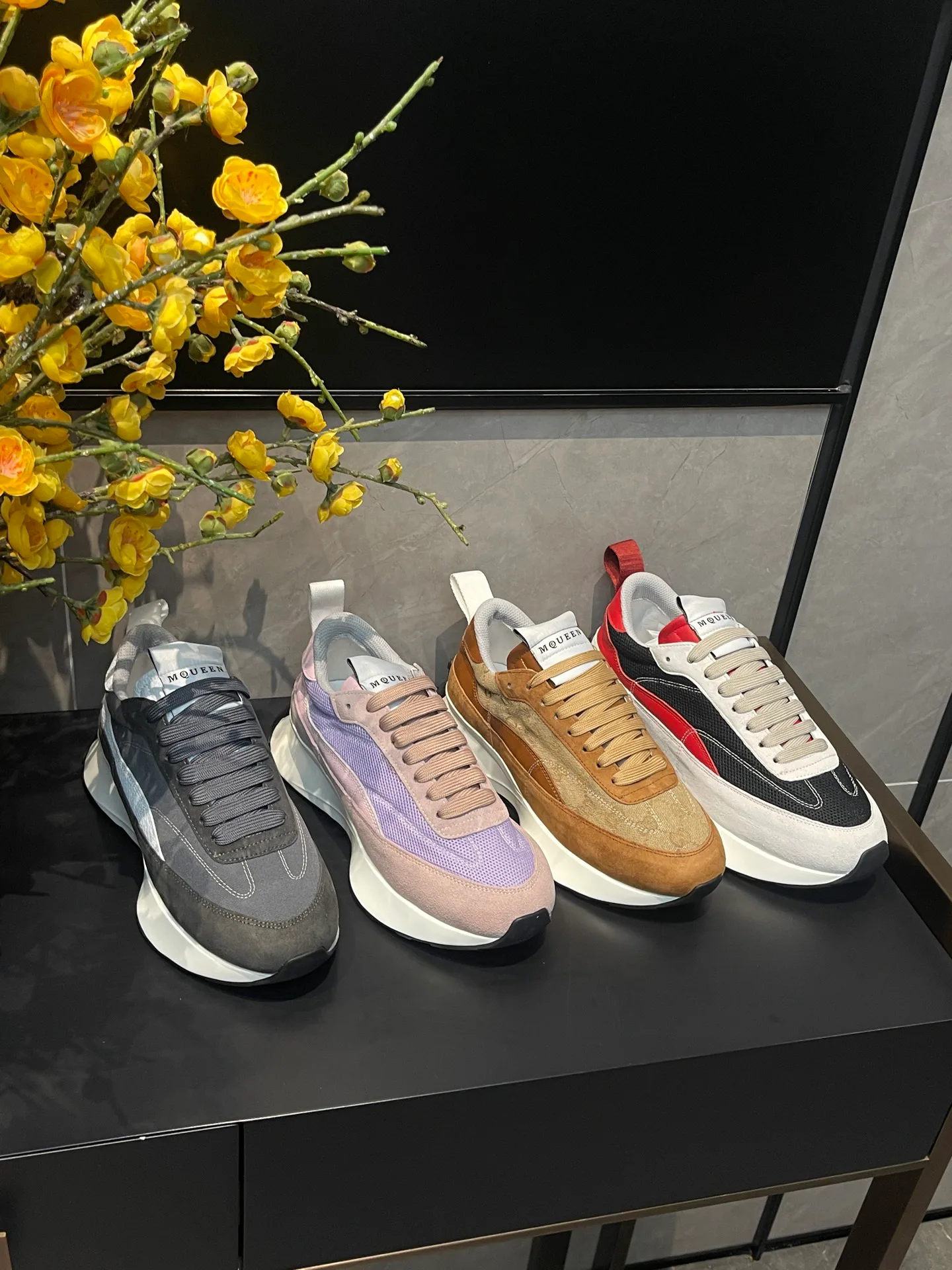 Кроссовки Женские Alexander Mcqueen 18465078
