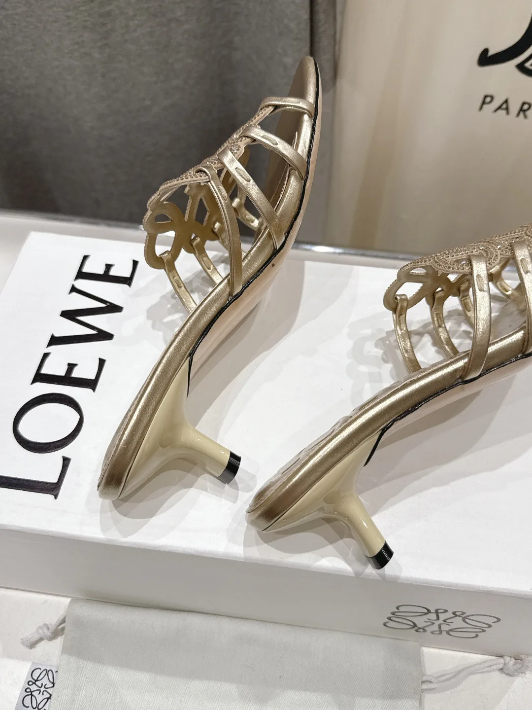 Босоножки Женские Loewe 10895733