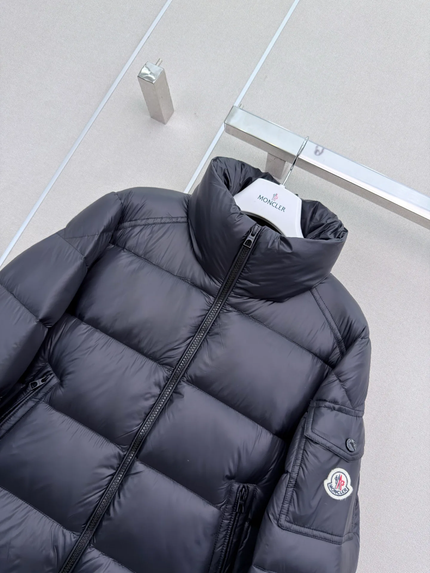 Куртки И Пуховики Женские Moncler 18439408