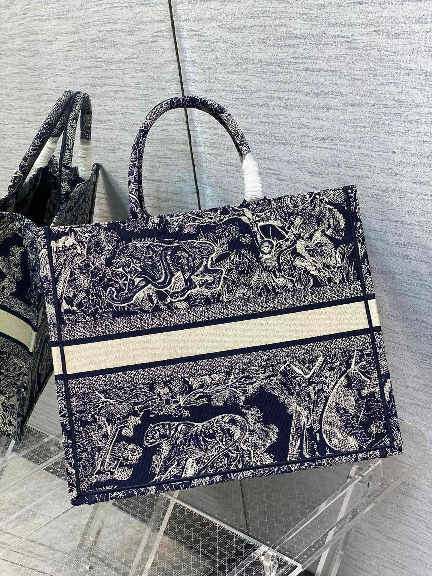 Классические Сумки Женские Christian Dior 11224024