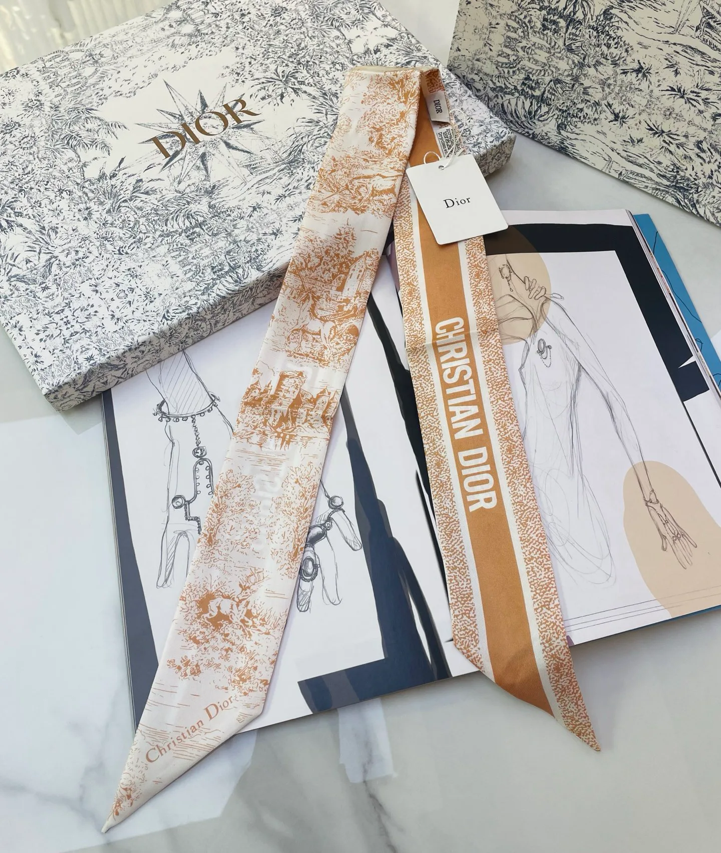 Платки Christian Dior 13407089