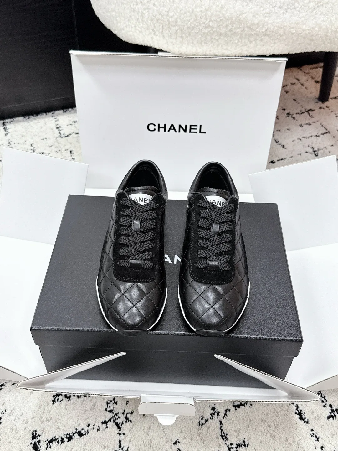 Кроссовки Женские Chanel 13168402