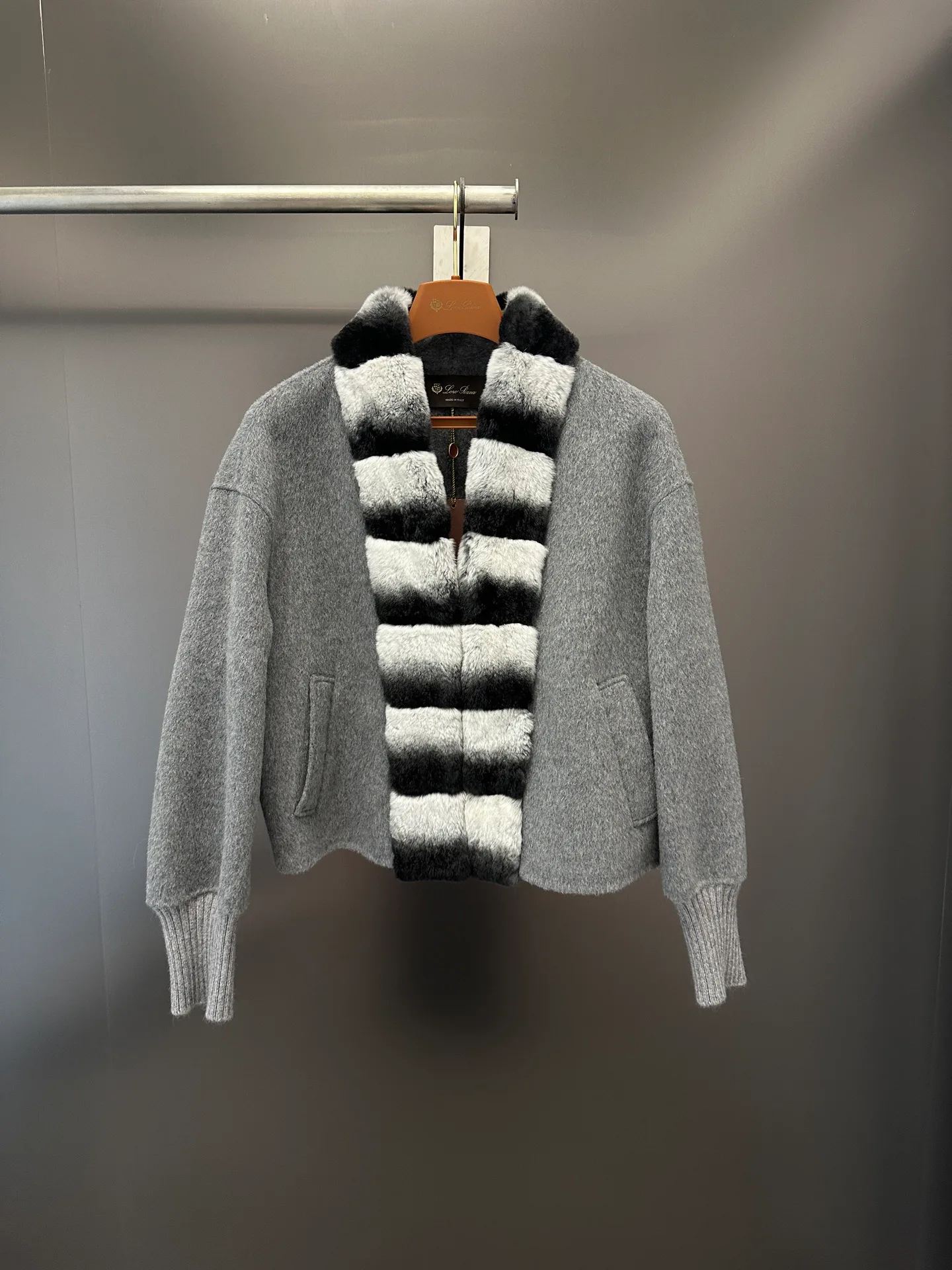 Пальто Женские Loro Piana 18226705