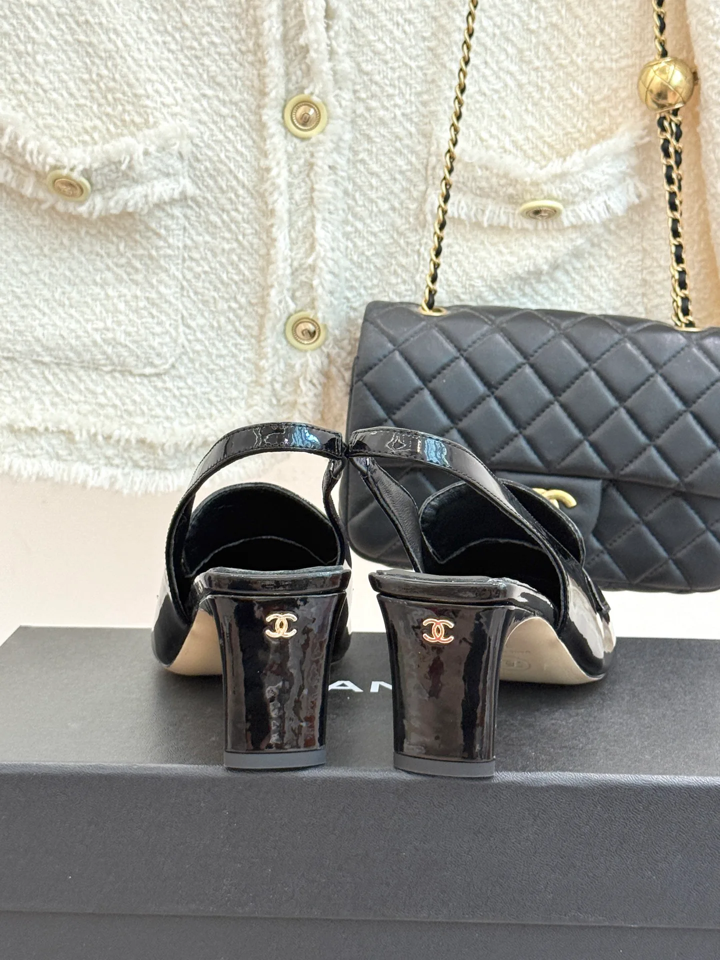 Босоножки Женские Chanel 17699632