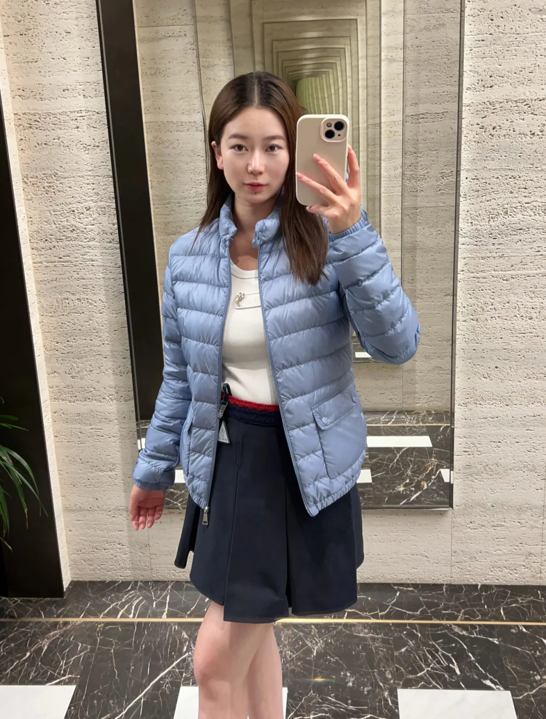 Куртки И Пуховики Женские Moncler 18989600