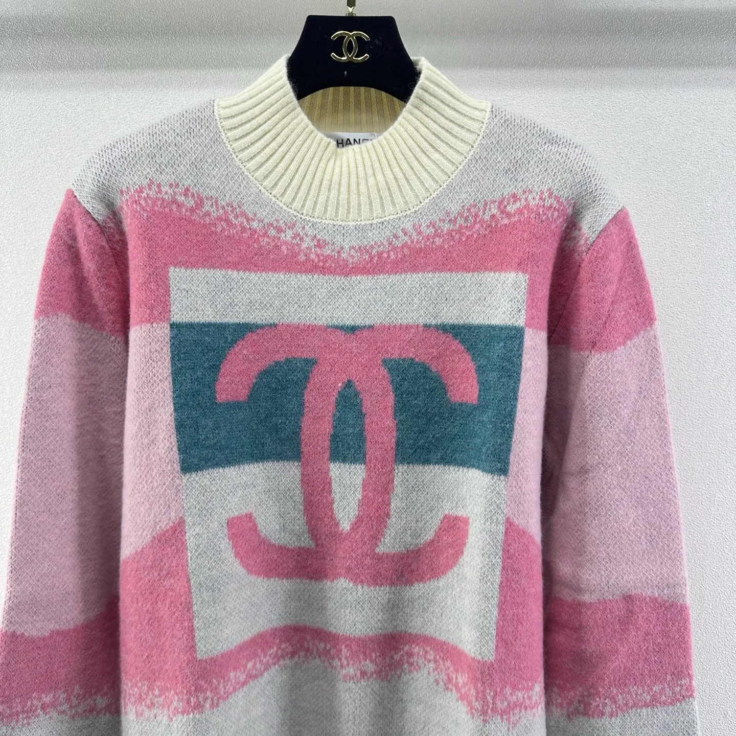 Джемперы И Свитеры Женские Chanel 18890973