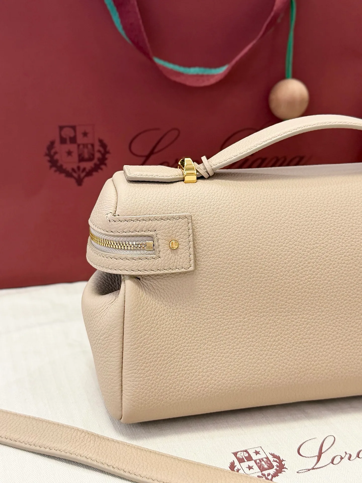 Классические Сумки Женские Loro Piana 17692348