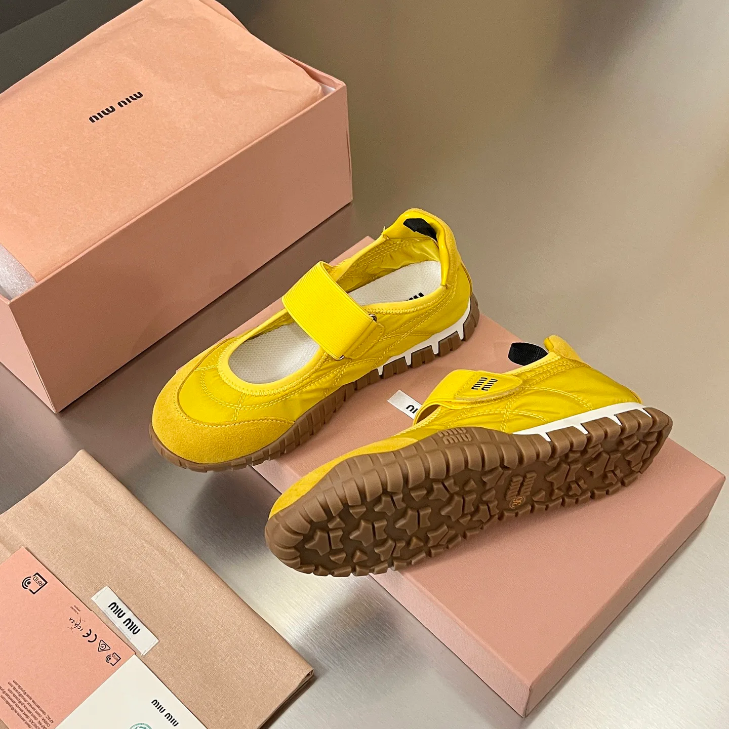 Кроссовки Женские Miu Miu 18317