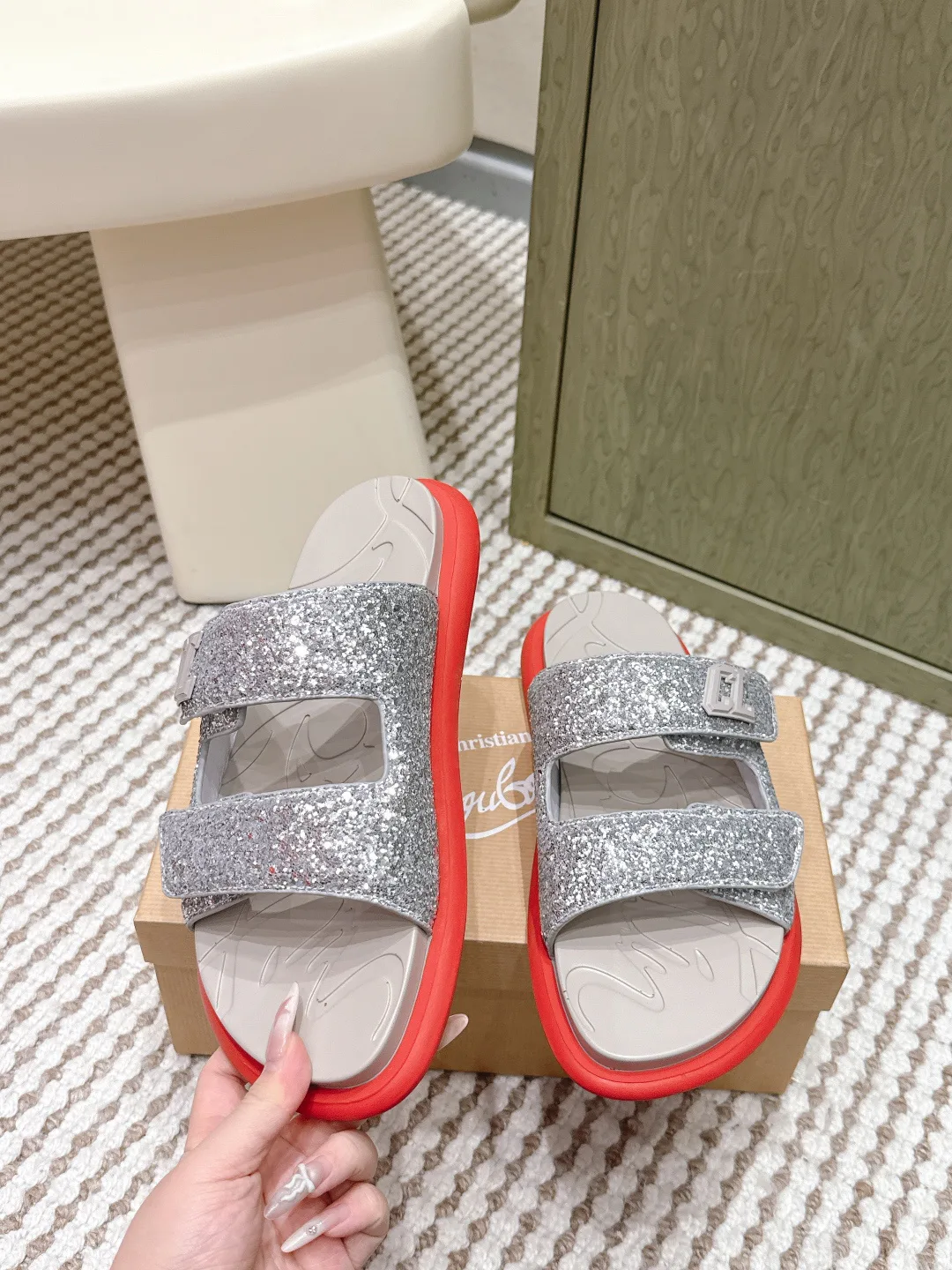 Шлепанцы Мужские Christian Louboutin 488296