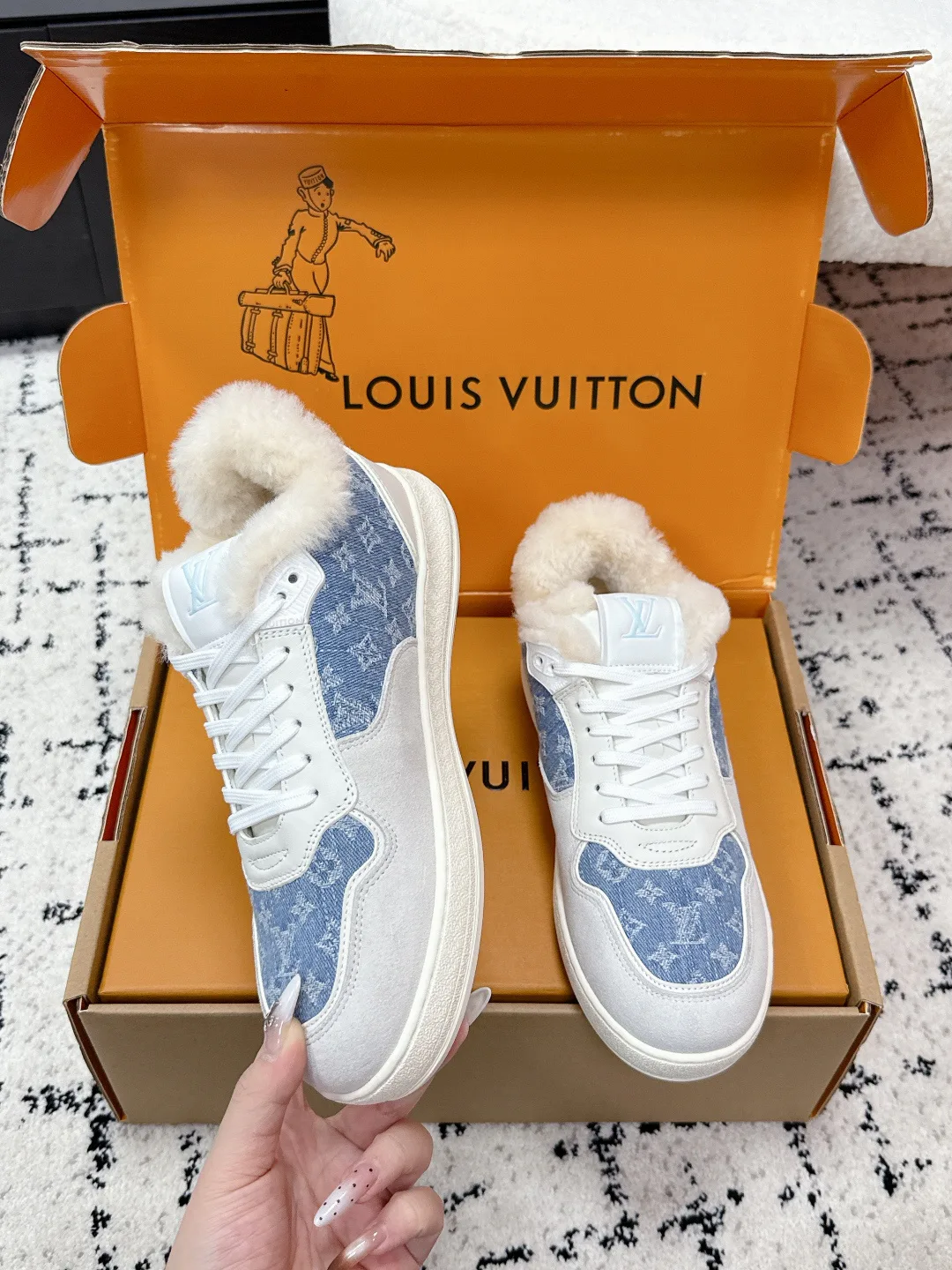 Кроссовки Женские Louis Vuitton 860620