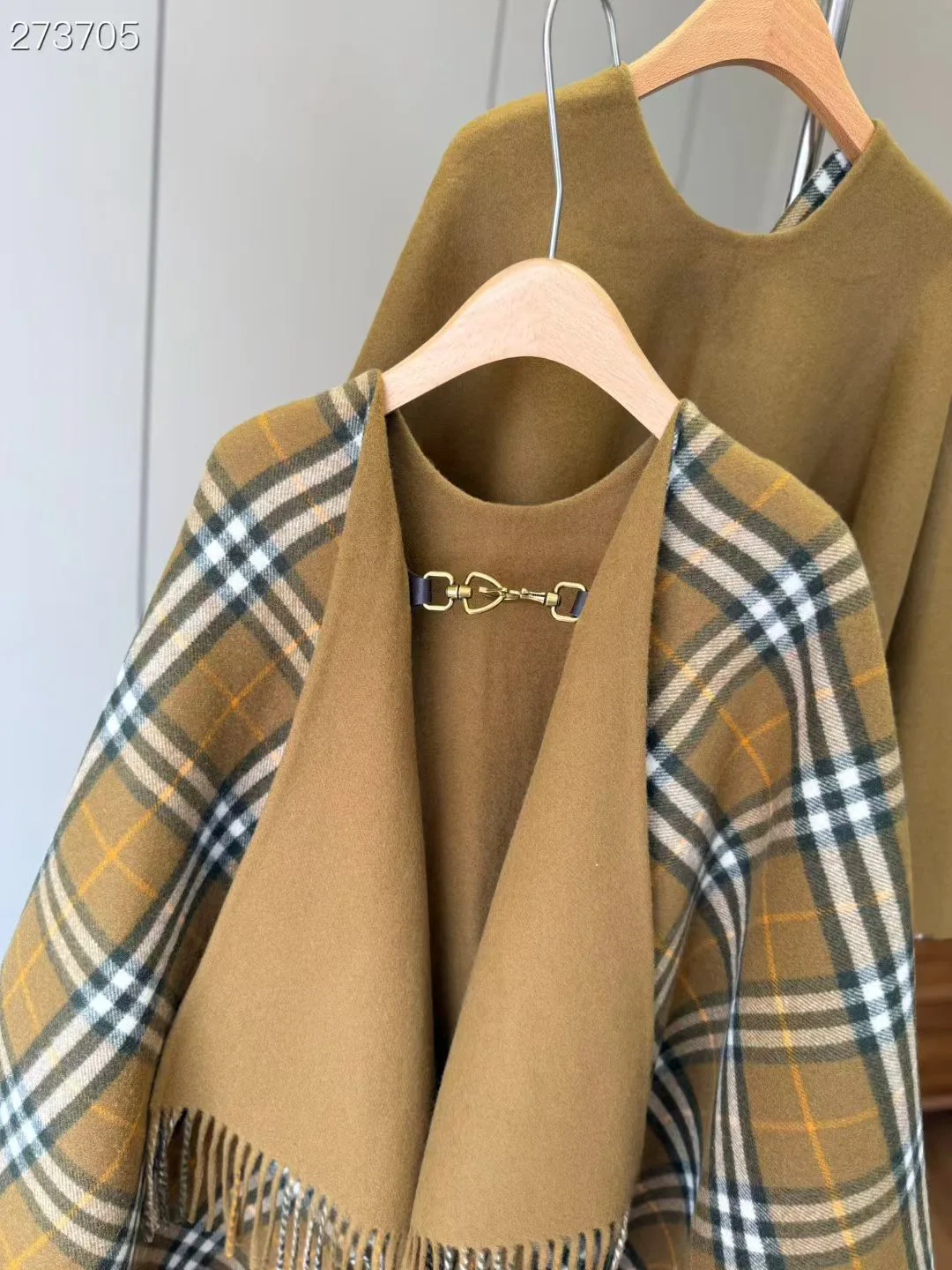Пальто Женские Burberry 19187243