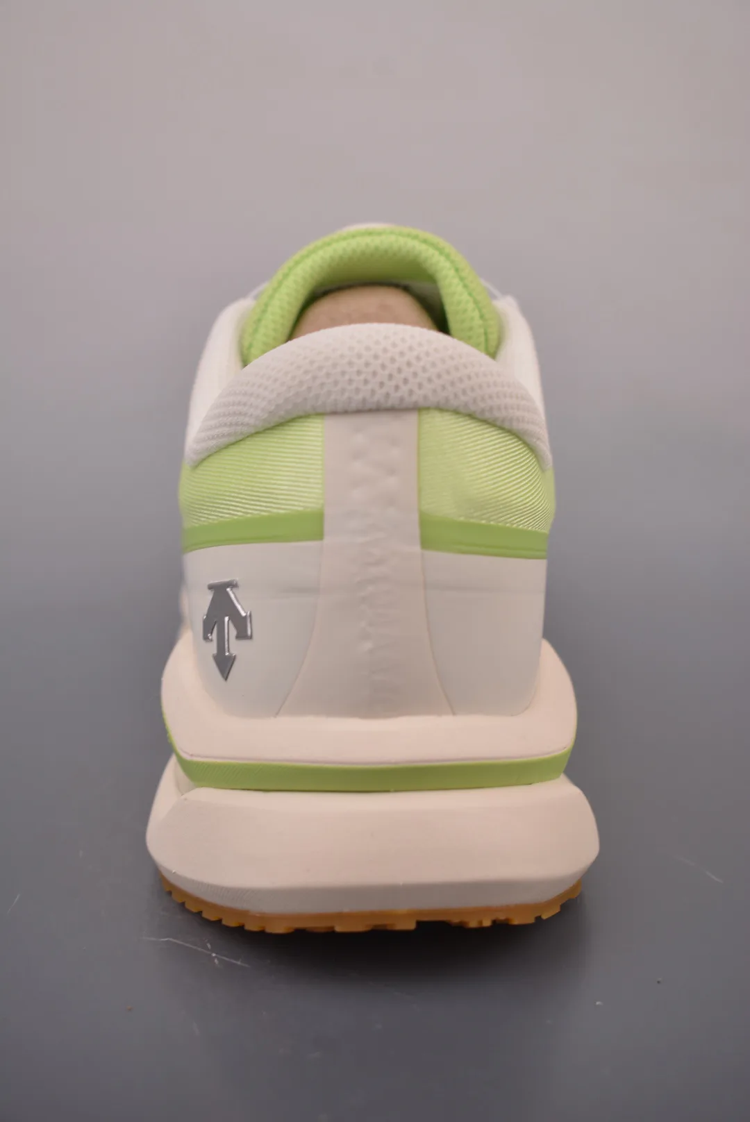 Кроссовки Женские Descente 18562045