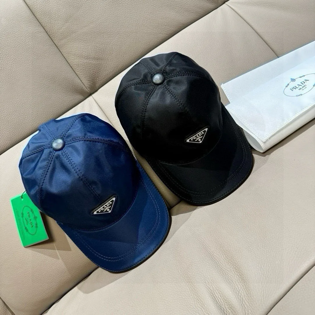 Головные Уборы Prada 17224557