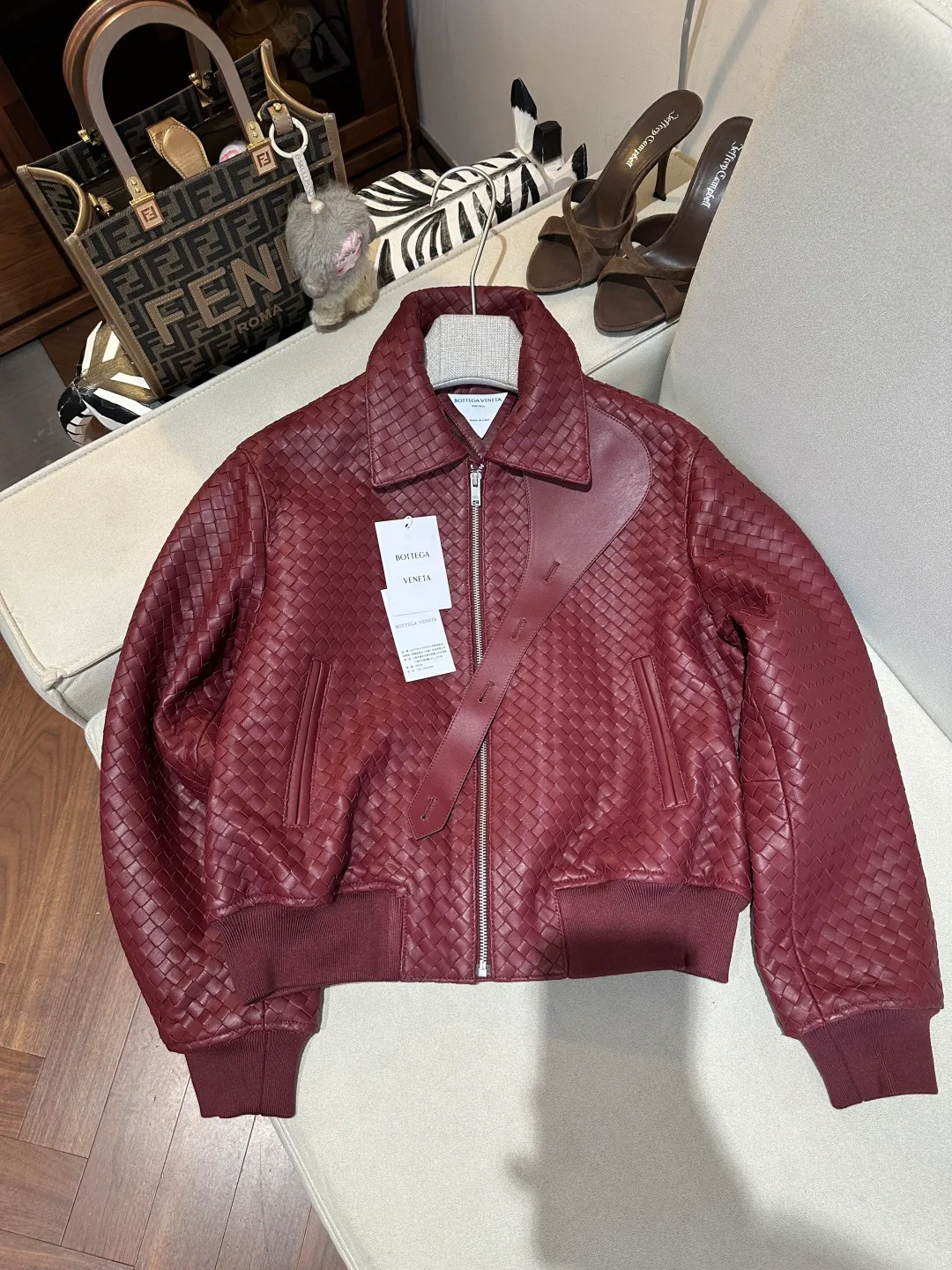 Кожаные Куртки И Дублёнки Женские Bottega Veneta 17744897