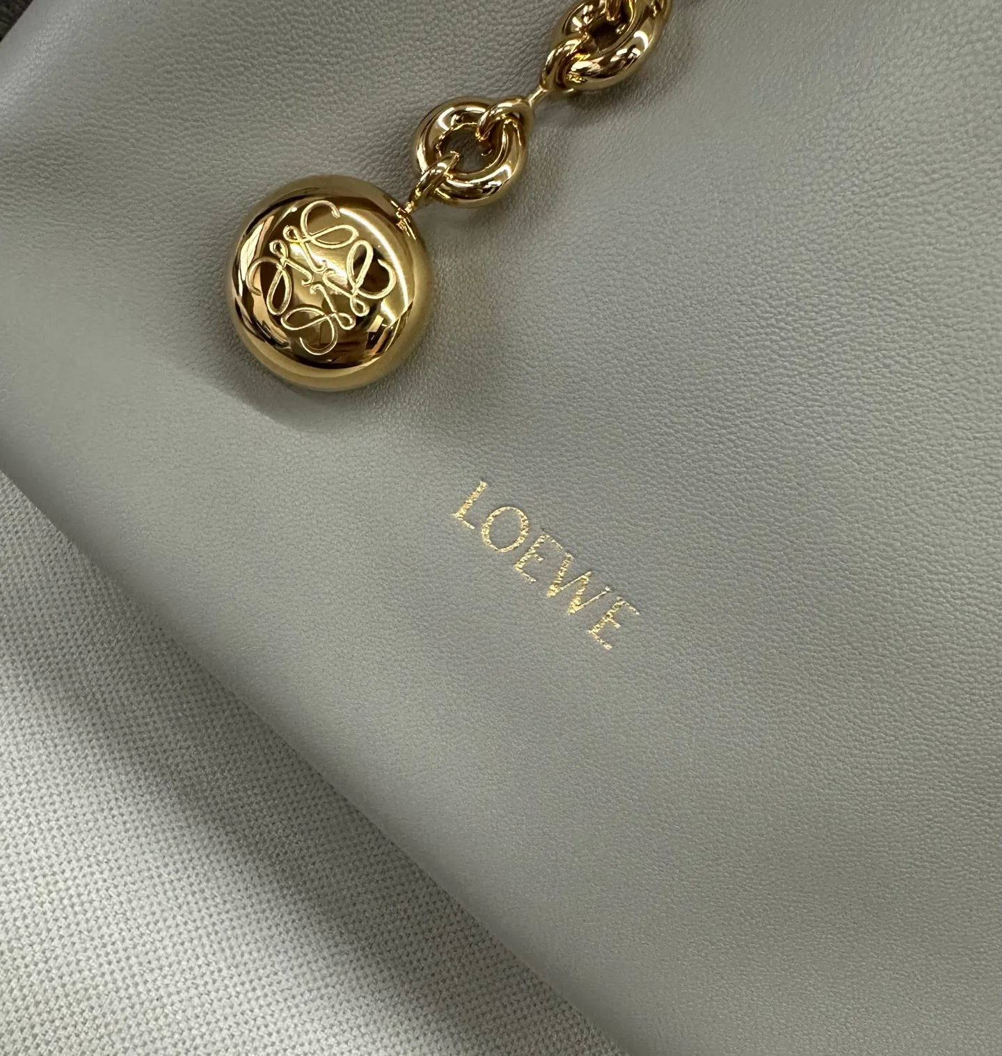 Классические Сумки Женские Loewe 12172493