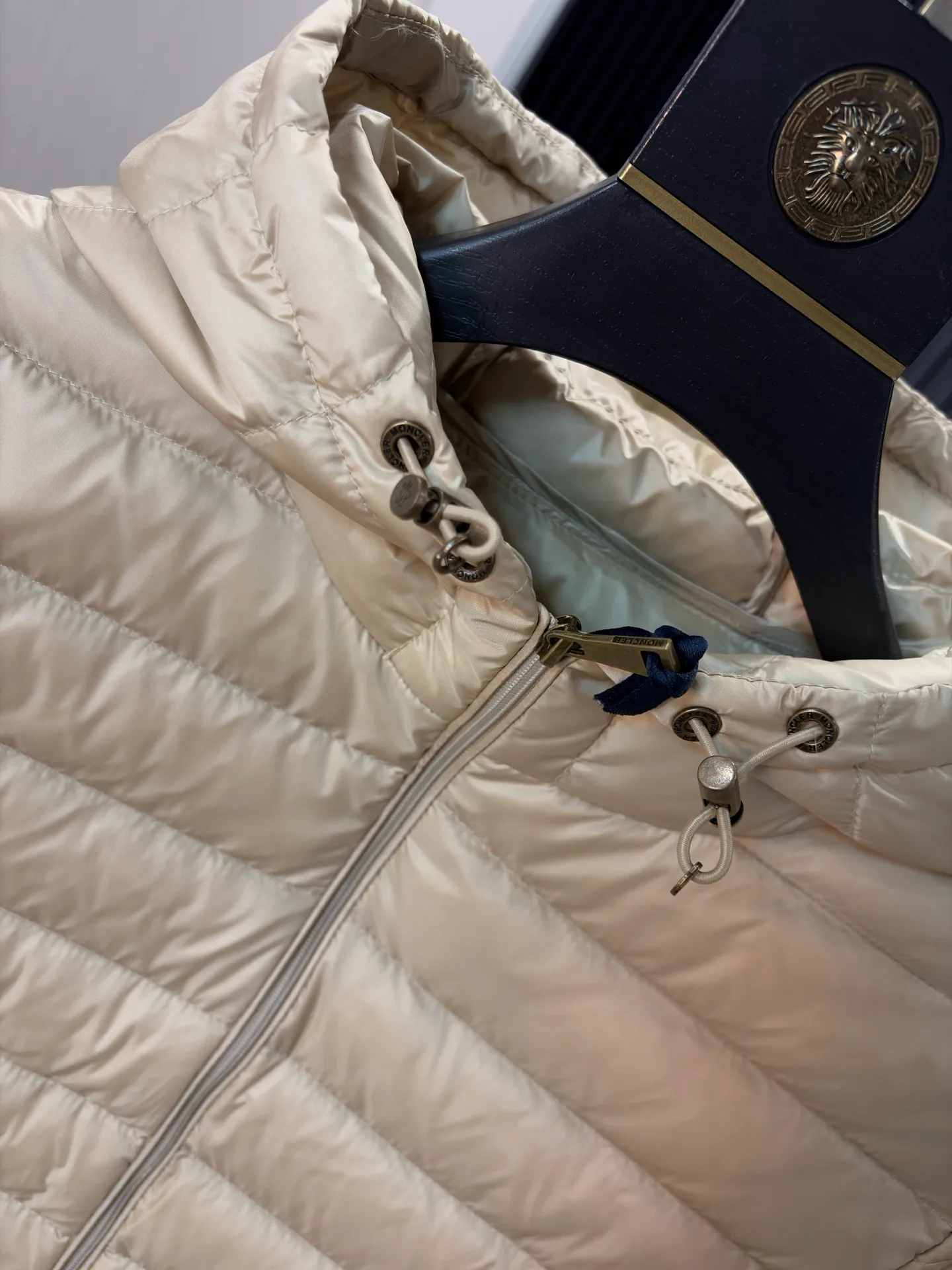 Куртки И Пуховики Мужские Moncler 18231134