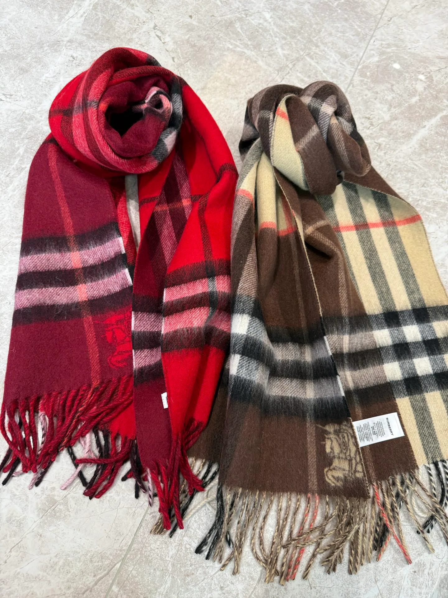 Шарфы Burberry 18275106
