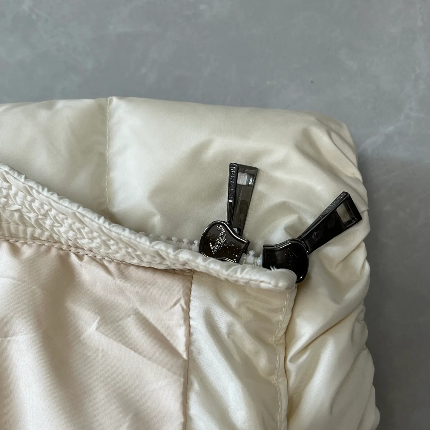 Куртки И Пуховики Женские Moncler 3834661
