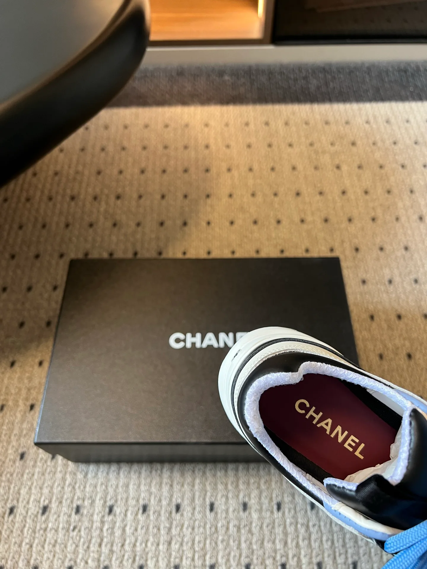 Кроссовки Женские Chanel 18726908