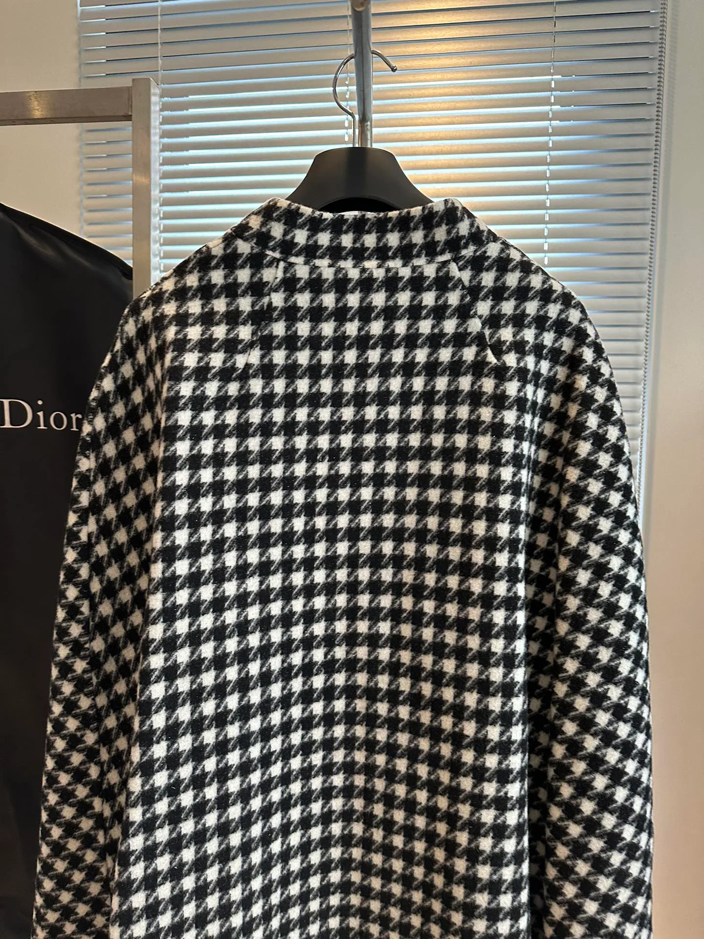 Куртки И Пуховики Женские Christian Dior 3926