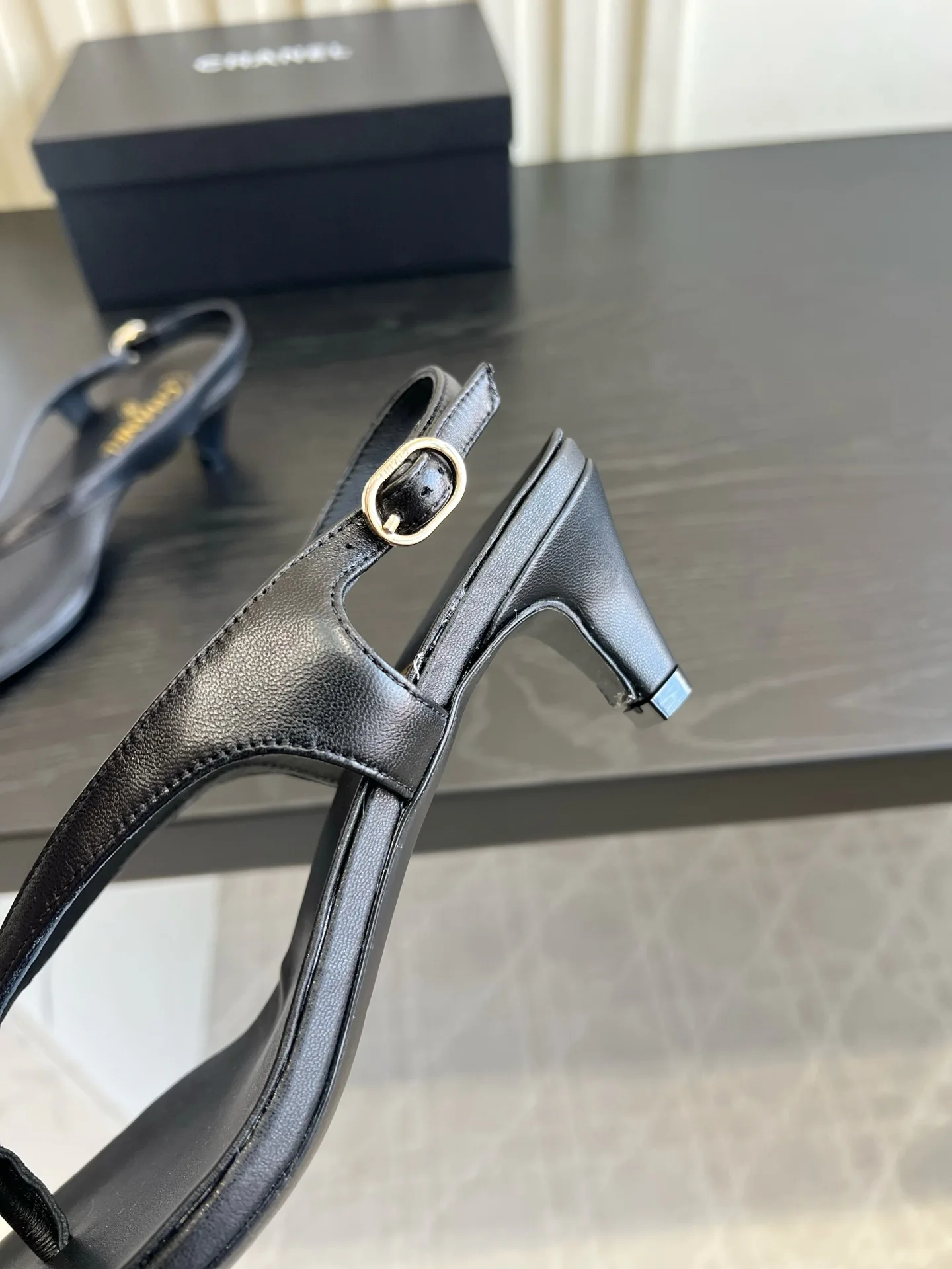 Босоножки Женские Chanel 16954162