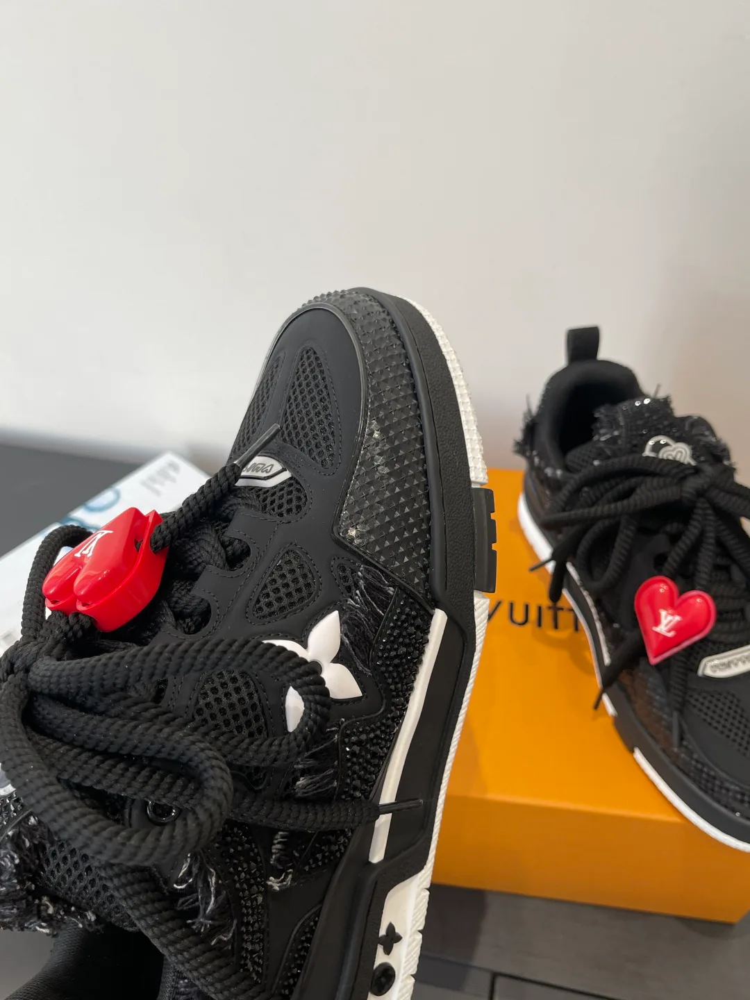 Кроссовки Женские Louis Vuitton 348997