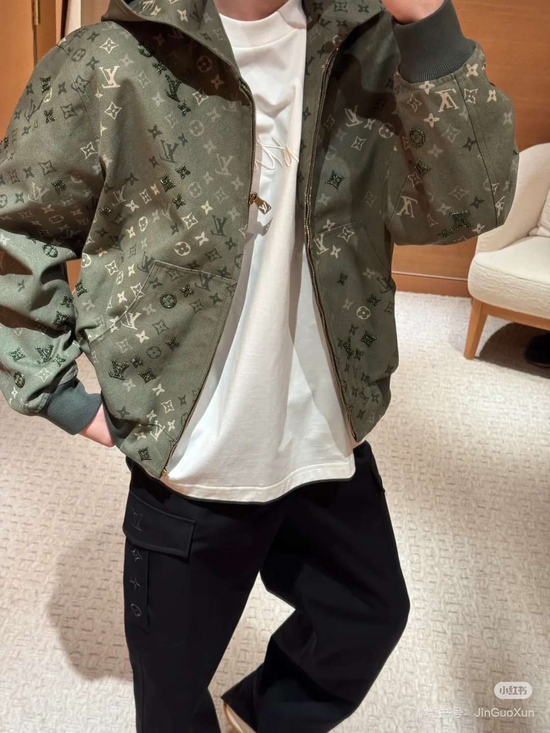 Куртки И Пуховики Мужские Louis Vuitton 5877487
