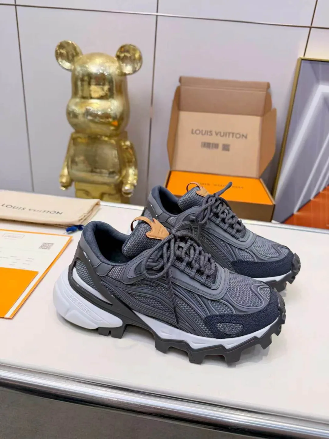 Кроссовки Мужские Louis Vuitton 13152683