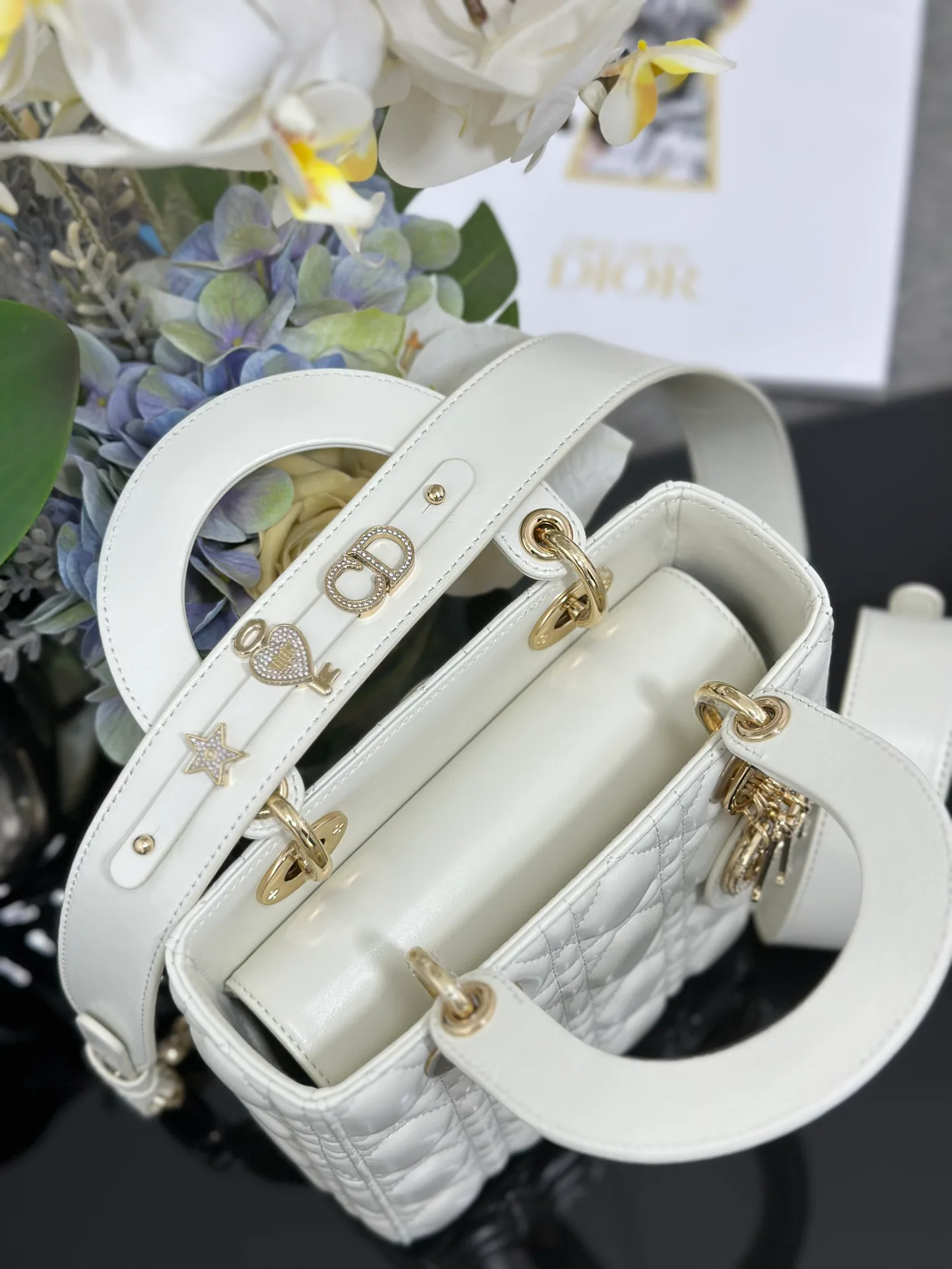 Классические Сумки Женские Christian Dior 11412544