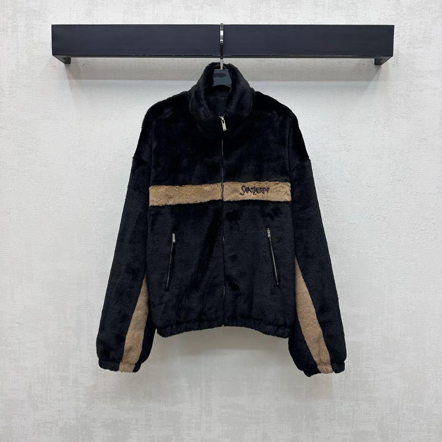 Куртки И Пуховики Женские Saint Laurent 18579381