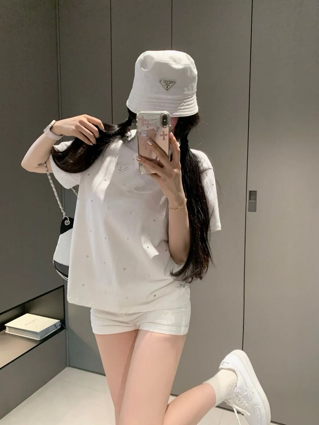 Футболки Женские Prada 16710