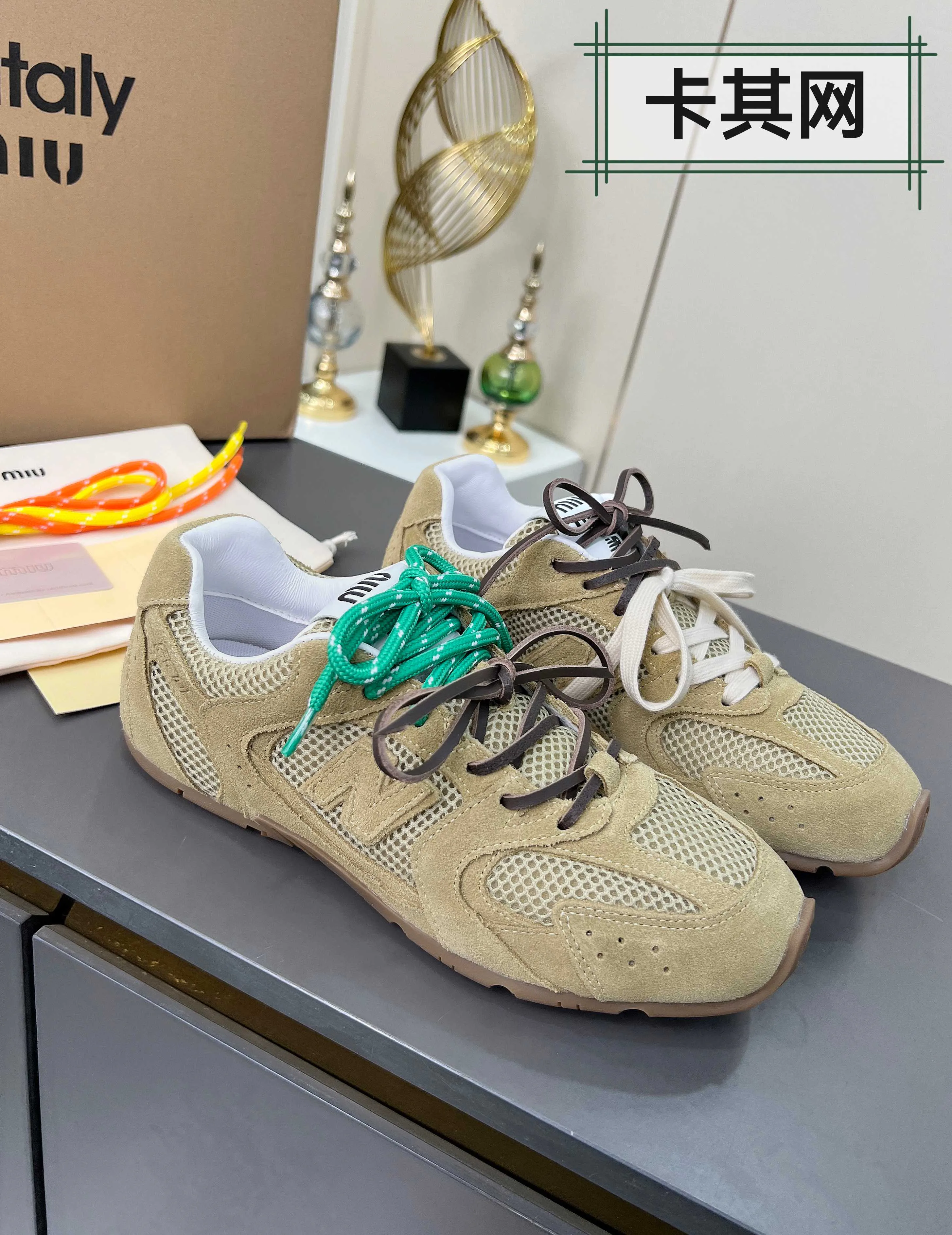 Кроссовки Женские Miu Miu 17949069