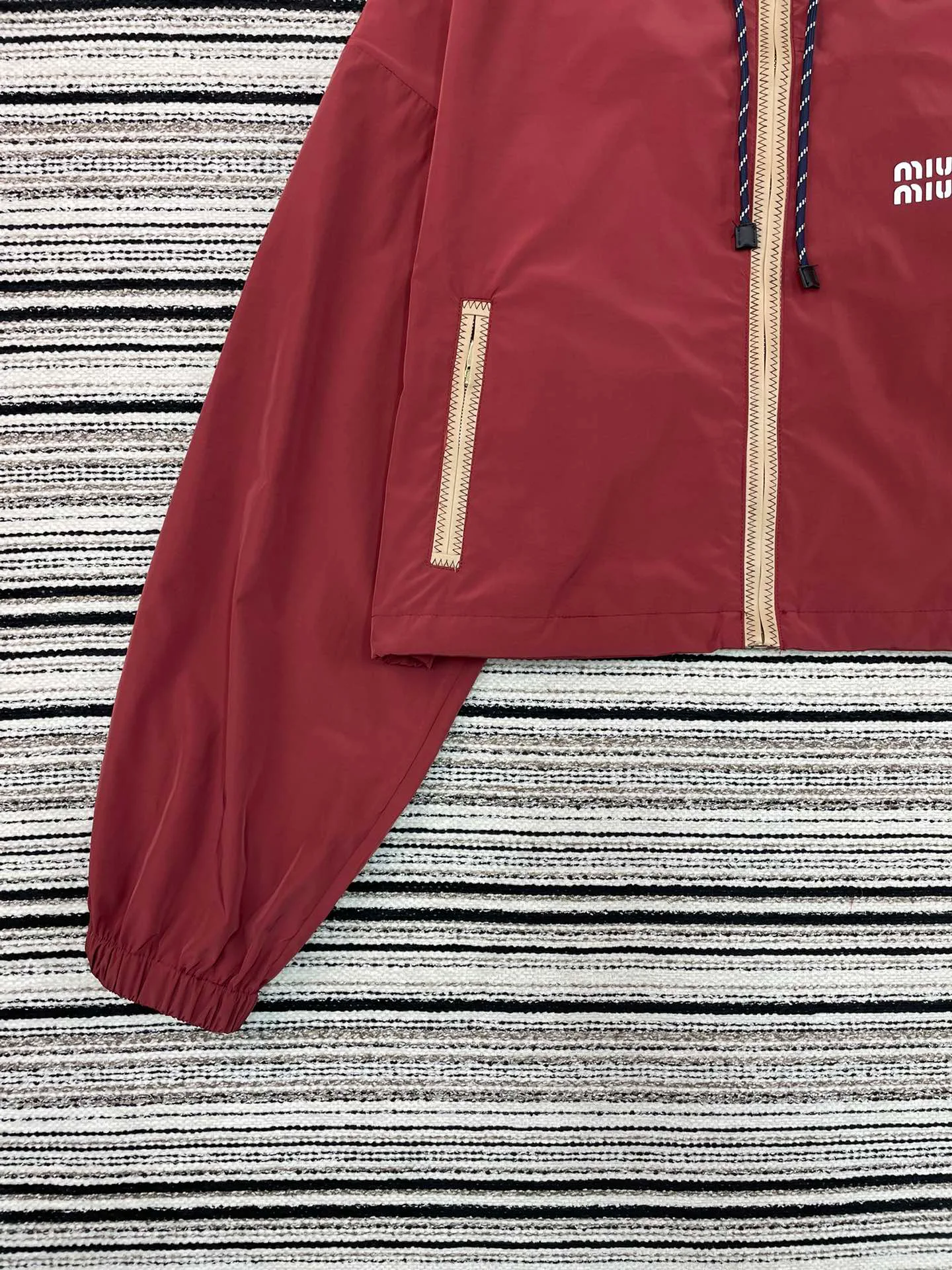 Куртки И Пуховики Женские Miu Miu 10214466