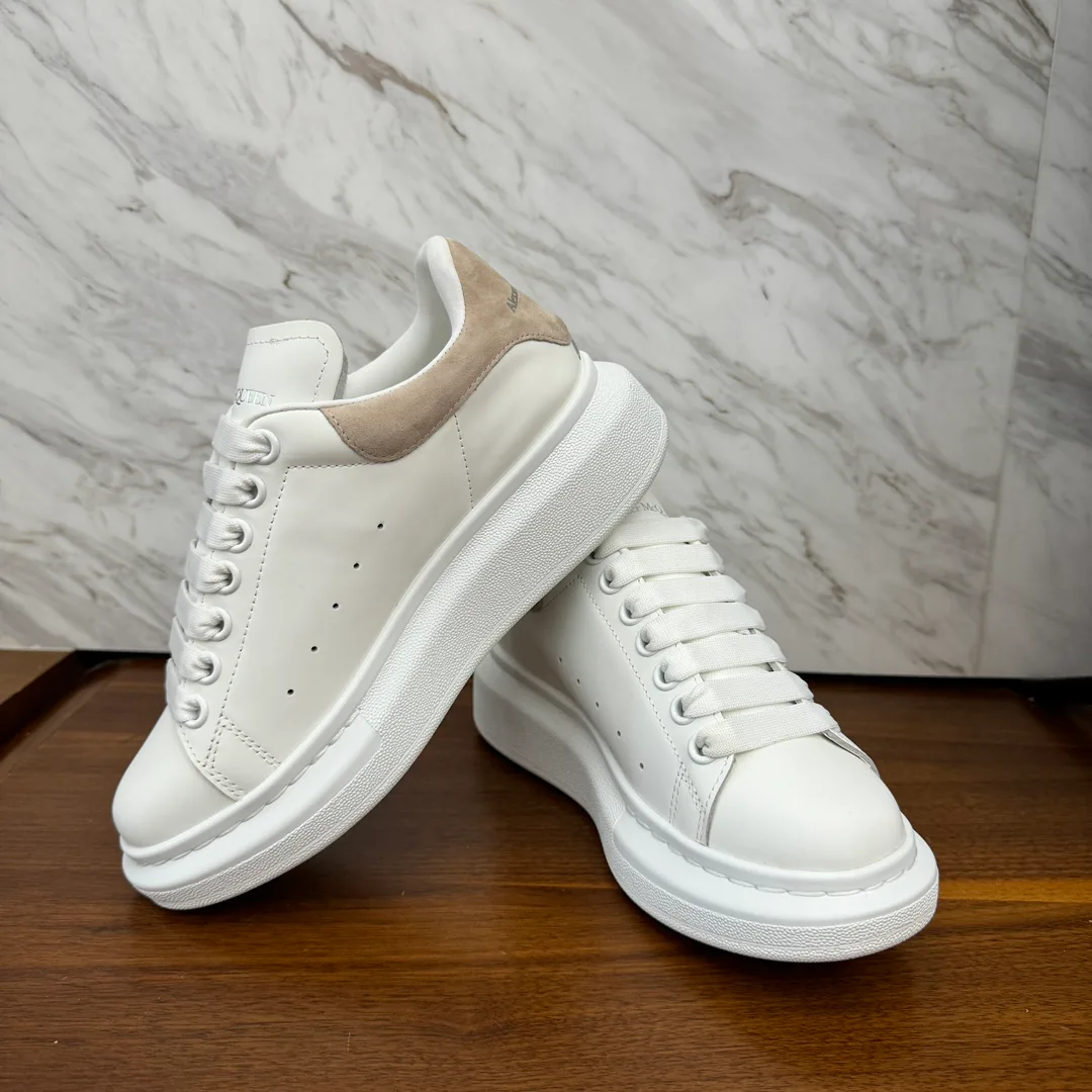 Кроссовки Женские Alexander Mcqueen 11472861