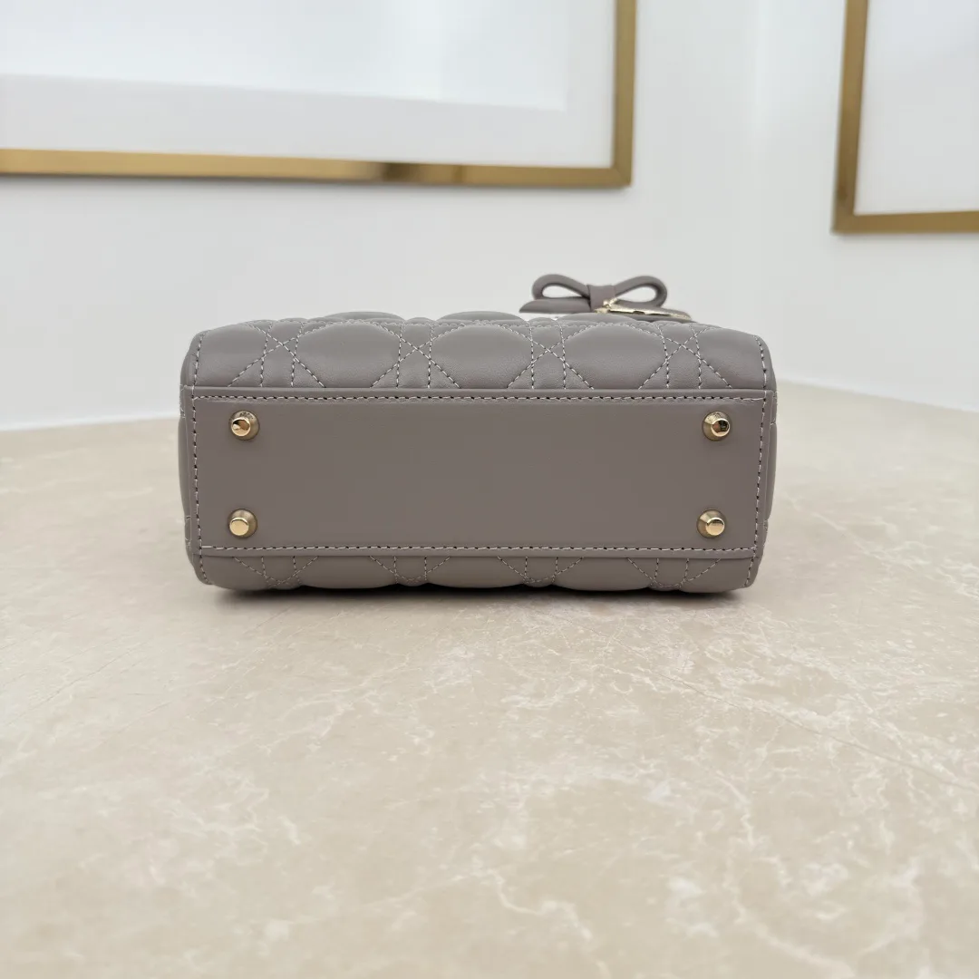 Классические Сумки Женские Christian Dior 18116222