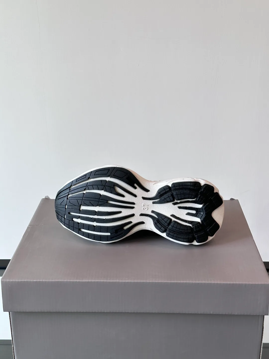 Кроссовки Женские Balenciaga 6091